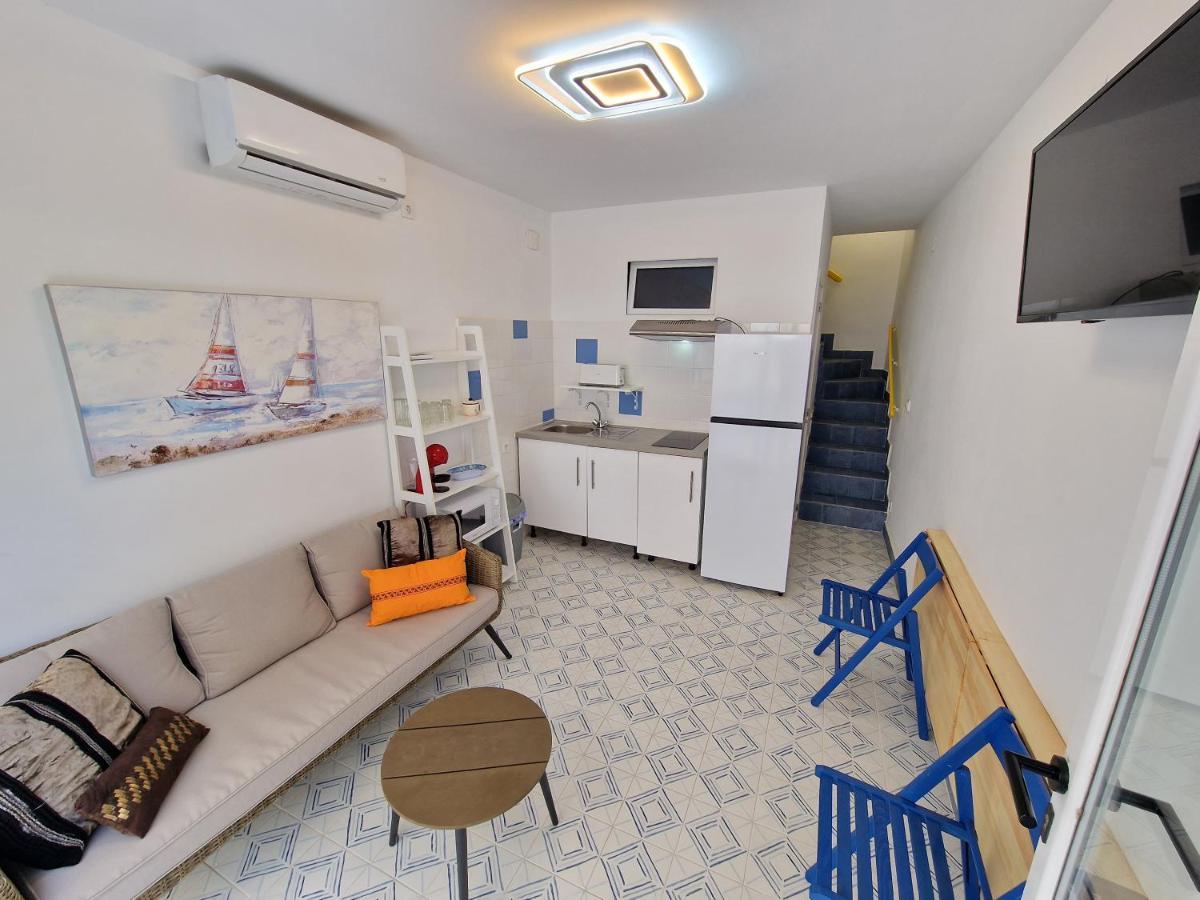 La Maisonnette Bleue Empuriabrava Exterior photo