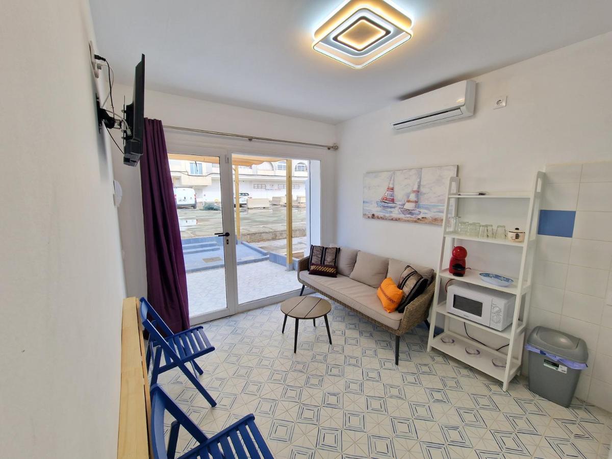La Maisonnette Bleue Empuriabrava Exterior photo